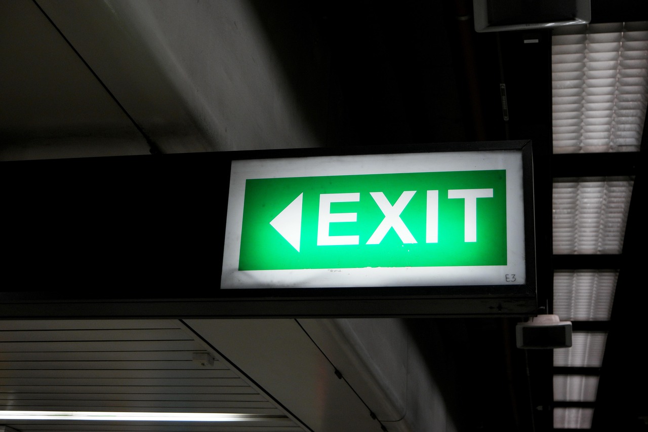 A photograph of an exit sign